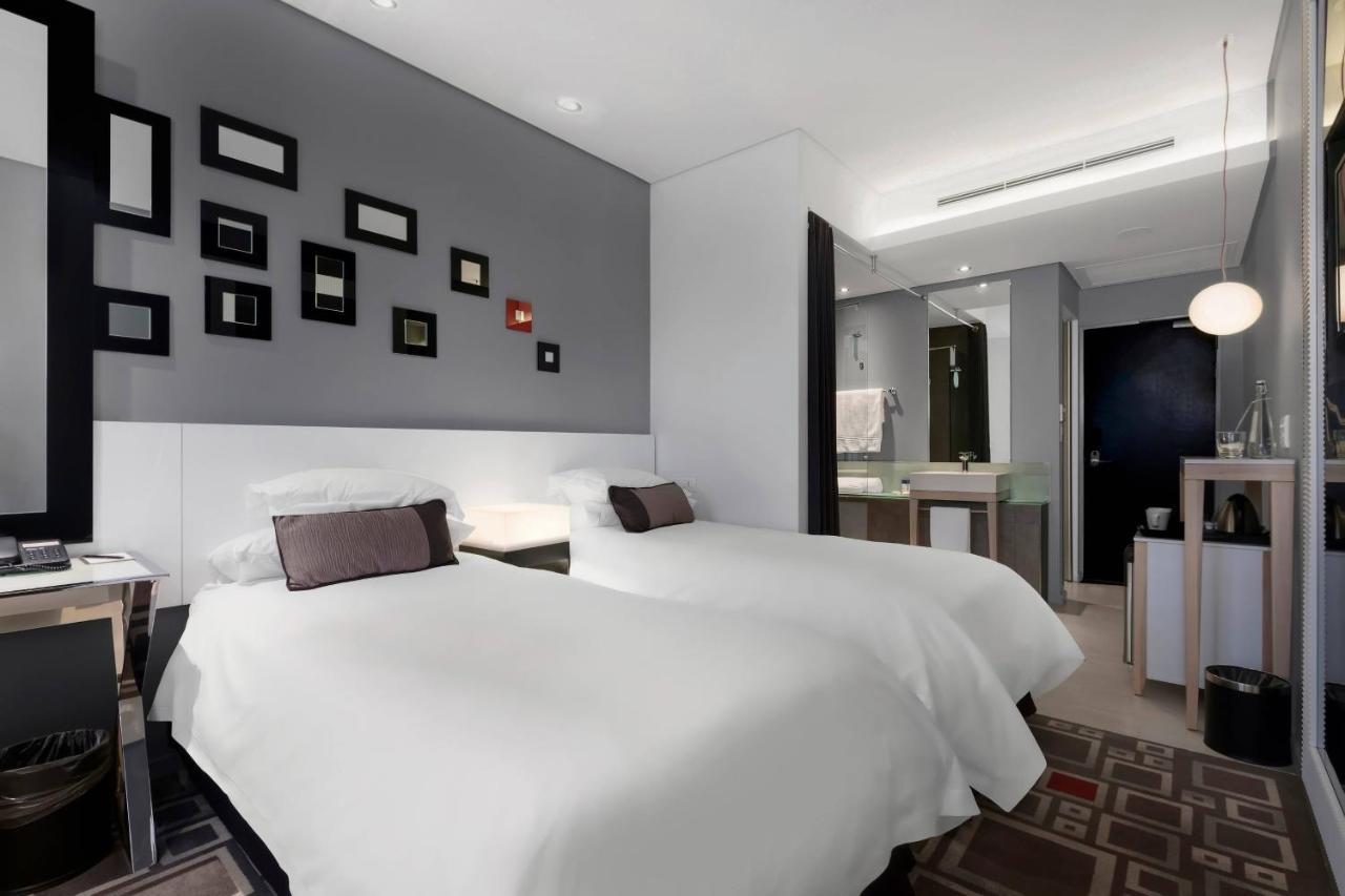 Protea Hotel Fire & Ice! By Marriott Pretoria Menlyn Exterior foto
